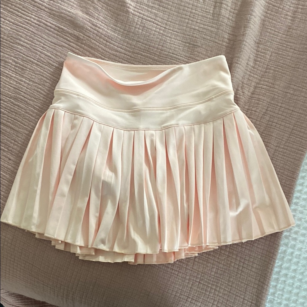Elegant Cream Pleated Skirt